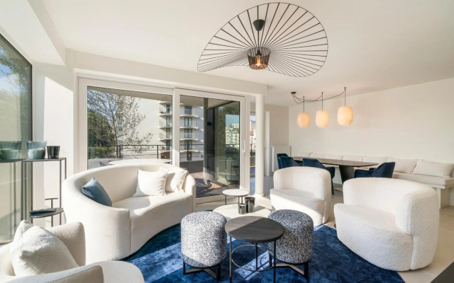 The Waves-Luxurious 3bedroom app w big terrace & garage