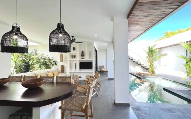 Casa Carolina Bali - Great 3 Bdr - Tumbak Bayuh Canggu