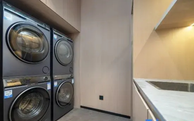 Yunhe Yebo Hotel (Zhuhai North Station Baolong City)