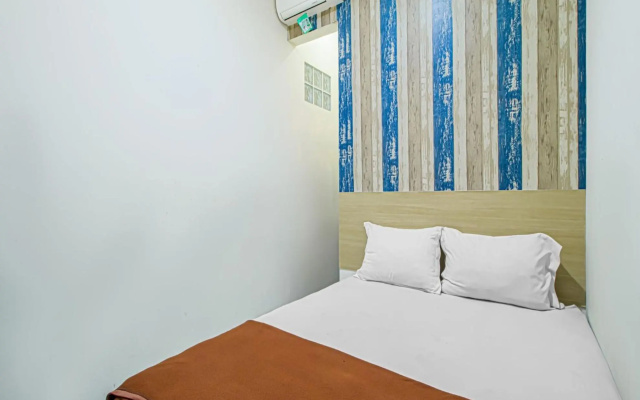 Bantal Guling Alun-Alun Bandung – Guest Rooms – Bandung