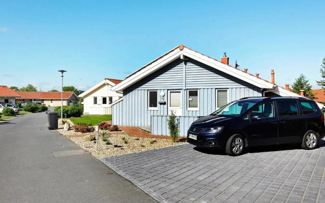Four-Bedroom Holiday home in Otterndorf 12