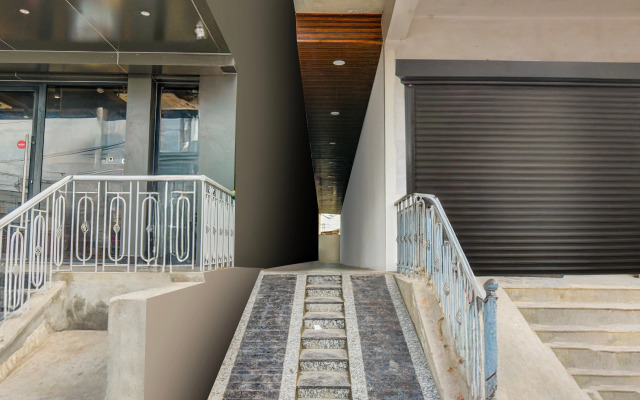 Super Townhouse OAK Owaisi Hospital Mailardevpally Formerly Tolkanti Arc