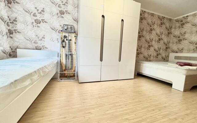 House-available on Kuibyshev Street