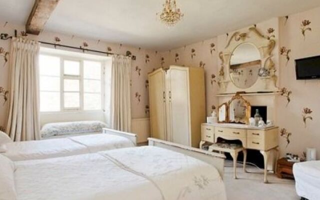 Warsborough House