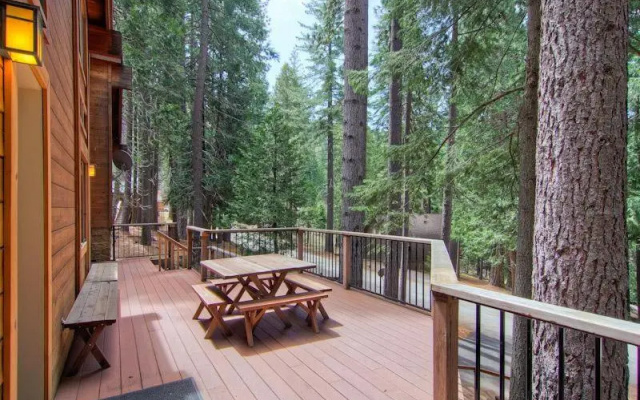 Yosemite Crossroads - 3BR/2BA Home