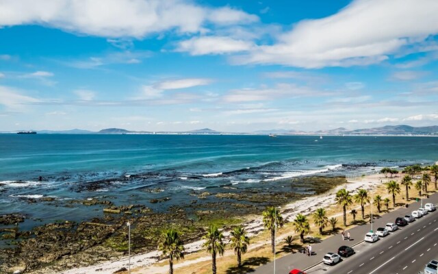 Magical Apartment w Uninterrupted Ocean Views Mouille Views