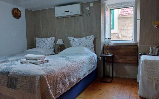 Cozy En-suite Rm on Dumanica