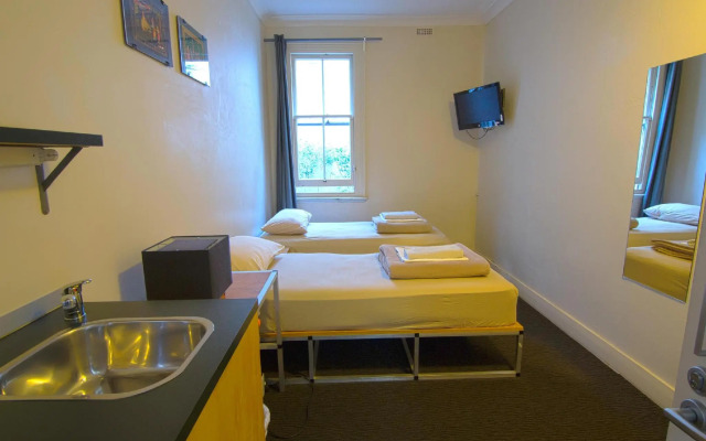 Cambridge Lodge - Hostel