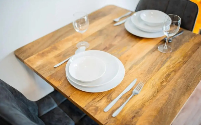 Studio Serviced Apartments With View -prh14/15-
