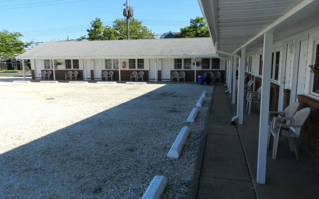 Broadway Court Motel