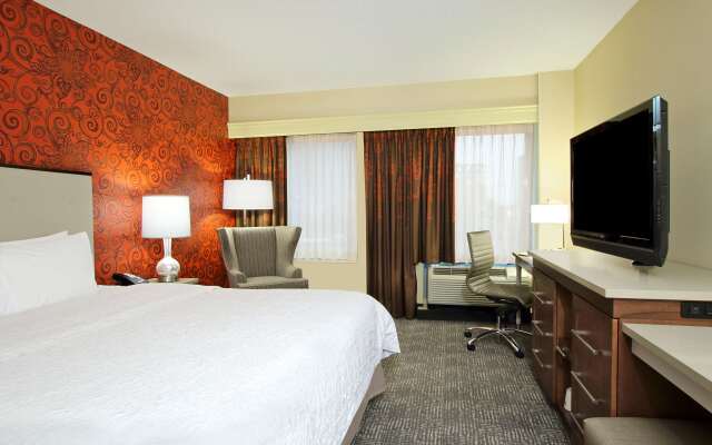 Hampton Inn & Suites Columbus-Downtown