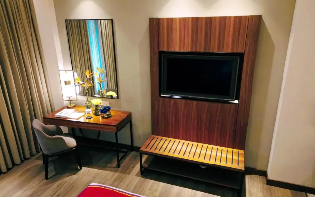 Vivanta Kolkata EM Bypass