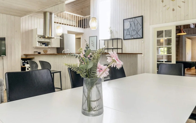 14 Person Holiday Home in Vaeggerlose