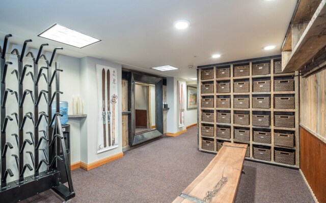 River Club 102 2 Bedroom Condo by Alpine Lodging Telluride