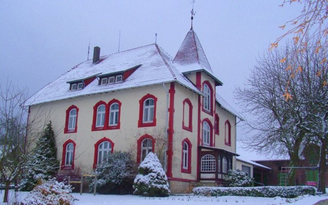 Spacious Farmhouse in Friedrichsfeld near Forest