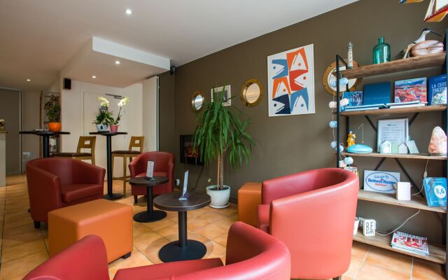 Brit Hotel Des Halles