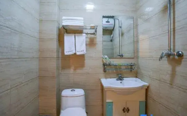 Wolong Hotel