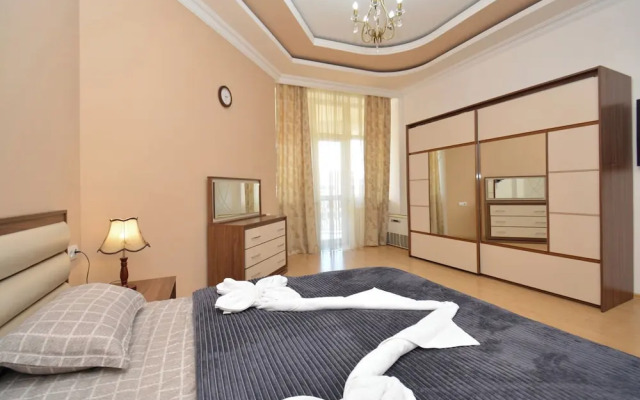 North Ave. Apartments by Luxe Group HH55