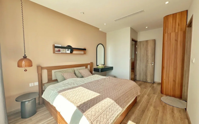 Sakura Homestay - Landmark Ecopark