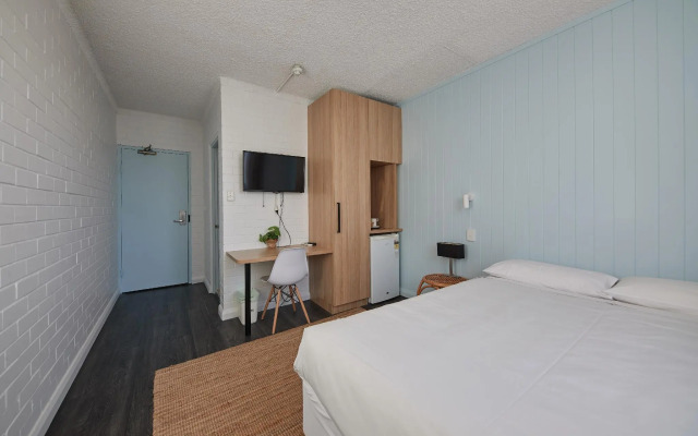 Little Coogee Hotel
