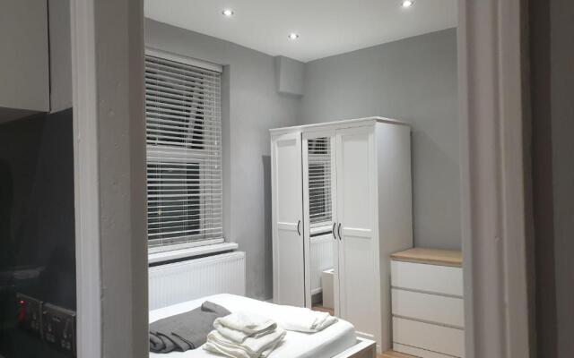 Lovely 1 bedroom flat High Barnet 3 mins away