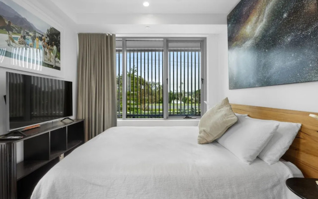 Bilinga Beachfront Luxury at Lana
