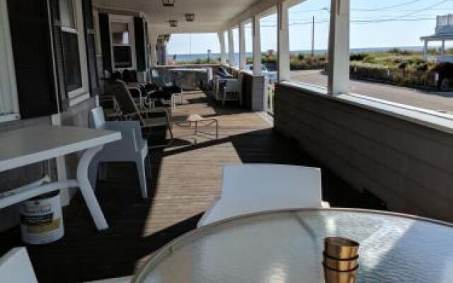 Modern Suites @ Nantasket Beach
