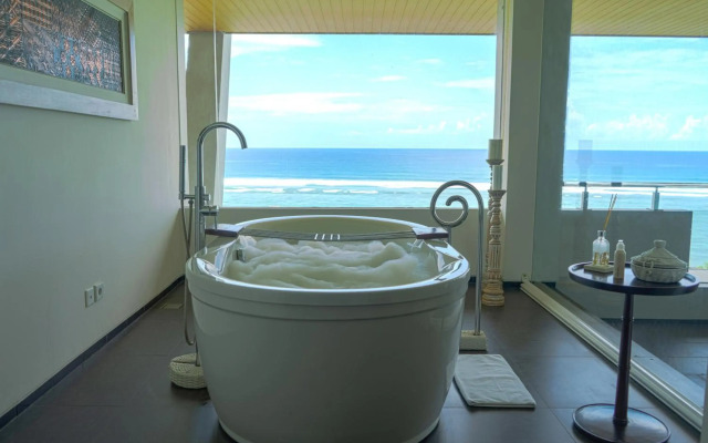 Samabe Bali Suites & Villas