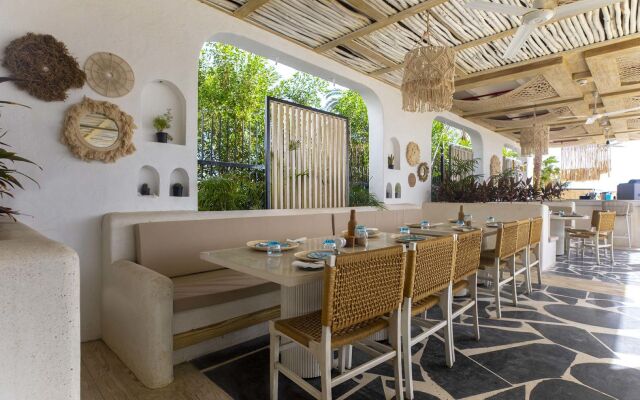 SUNRISE Tucana Resort - Posh Club
