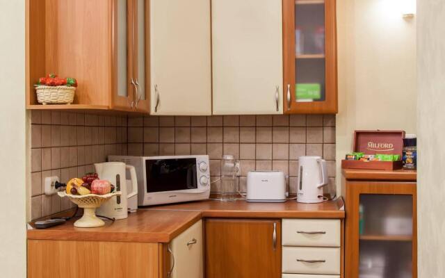 Альтбург на Литейном