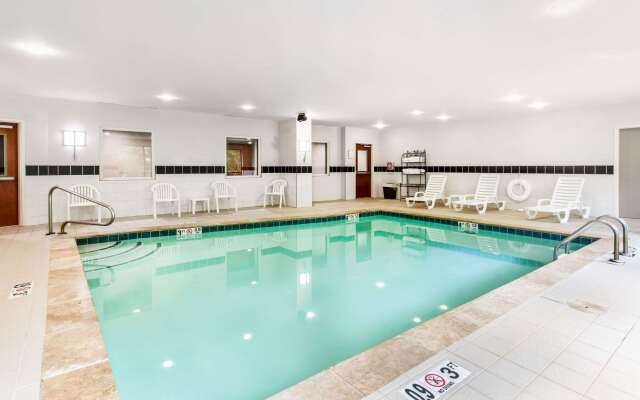 Comfort Suites Manchester