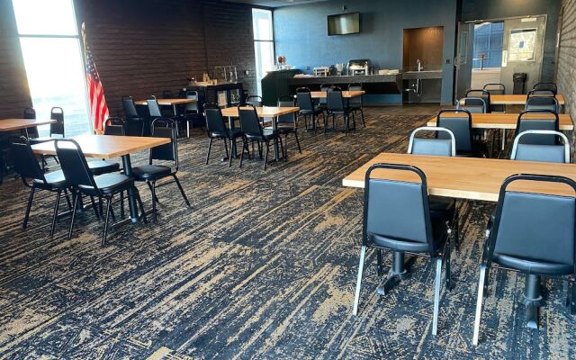 Historic Cow Palace Inn