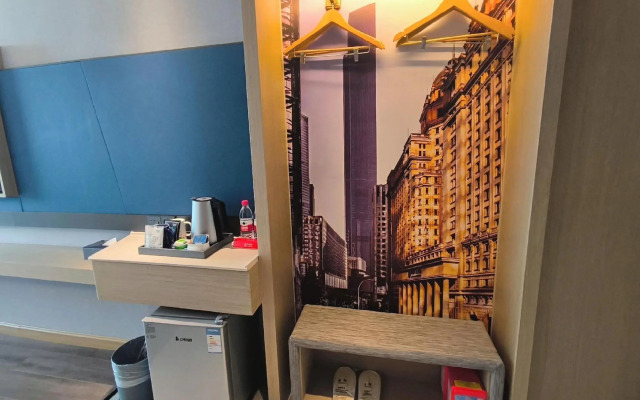 Kyliab Hotel (Guangzhou Railway Station Xiaobei Subway Station)