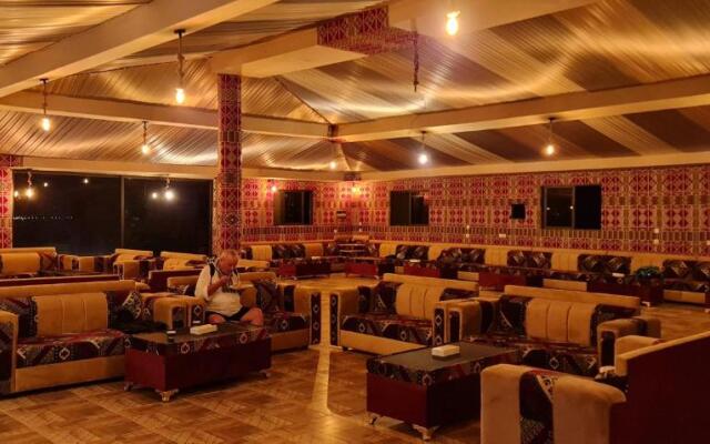 Hasan Zawaideh Luxury Camp 2