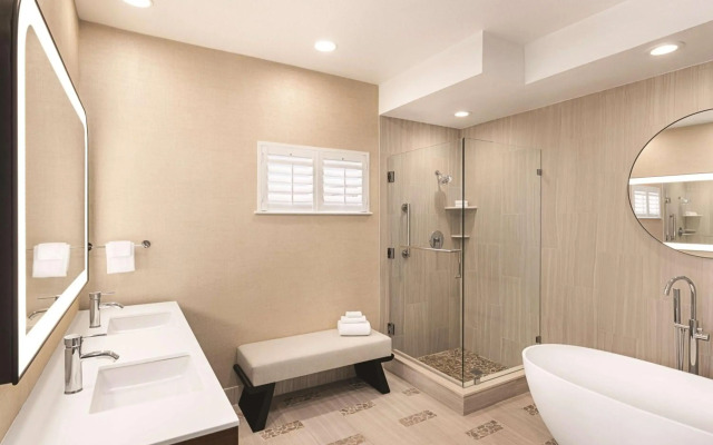 Zachari Dunes on Mandalay Beach, Curio Collection by Hilton