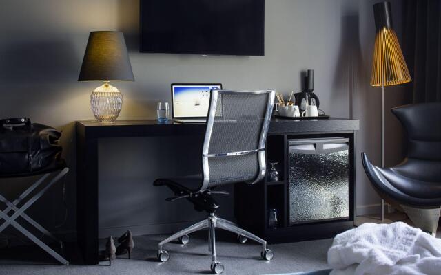 Scandic Front