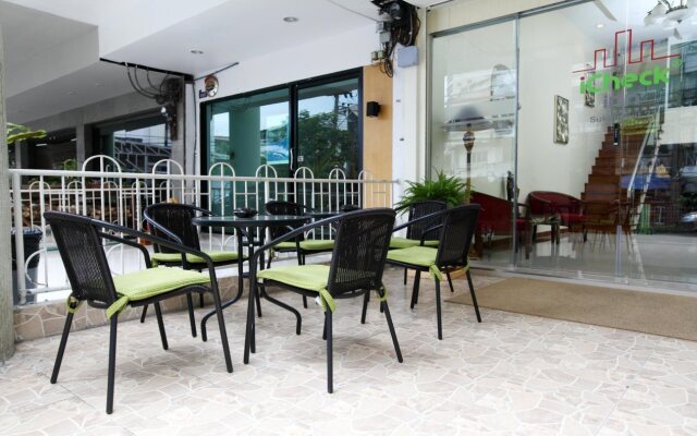 V Check Inn Sukhumvit 22