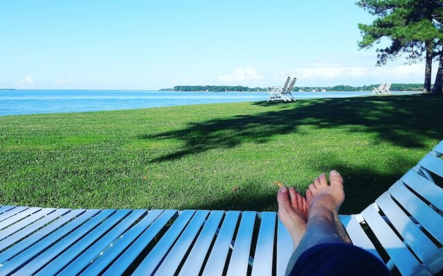 Wades Point Inn on the Bay