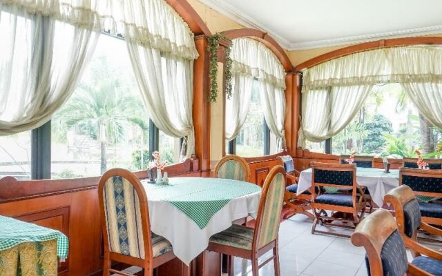 Hotel Istana Permata Juanda