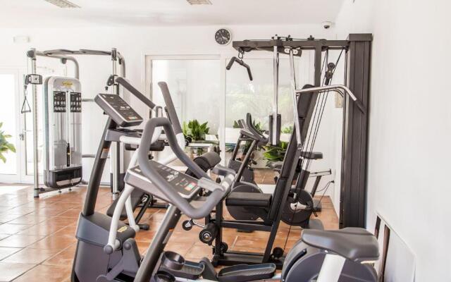 Luxury Duplex Penthouse Alcazaba Beach - RDR157