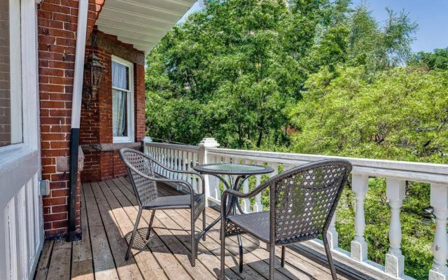 Dunn House Bed & Breakfast