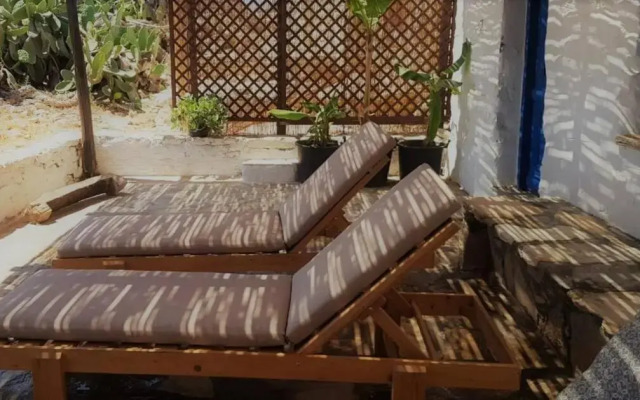 Kato Koufonisi Stone House