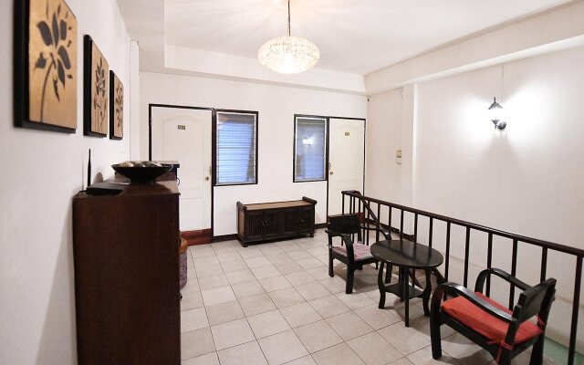 Green days Cafe & Inn