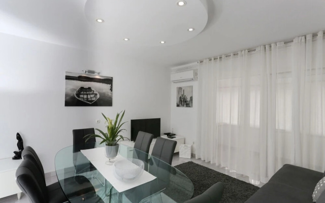 Apartment Lucija