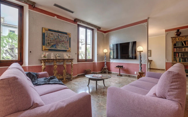 Mamo Florence - Fiorenza Historical Apartment