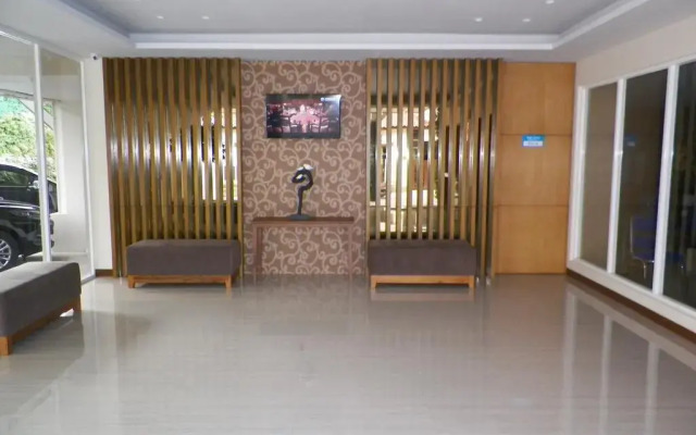 Aveon Express by Daphna Management