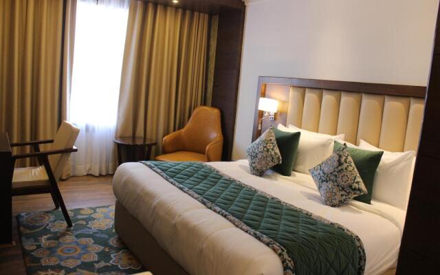 WelcomHeritage Grand Srinagar