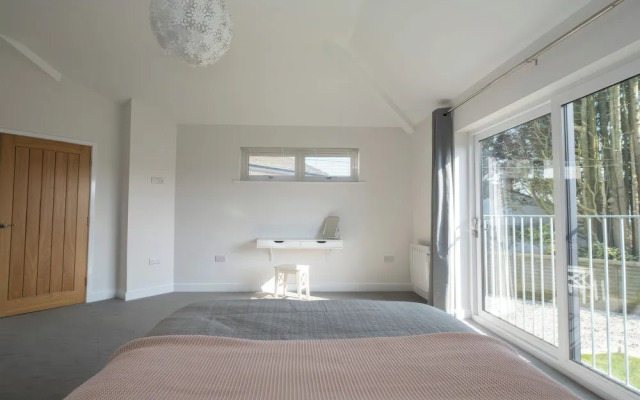 38 Venn Park