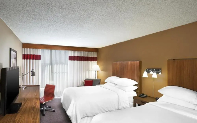 Four Points by Sheraton Kansas City - Sports Complex