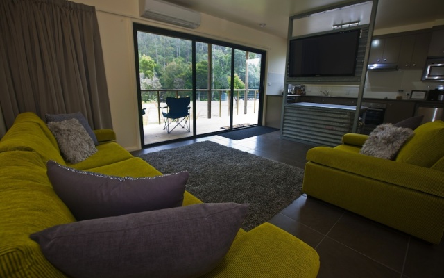 Tyenna River Cottage – Guest Rooms – Mt. Field National Park